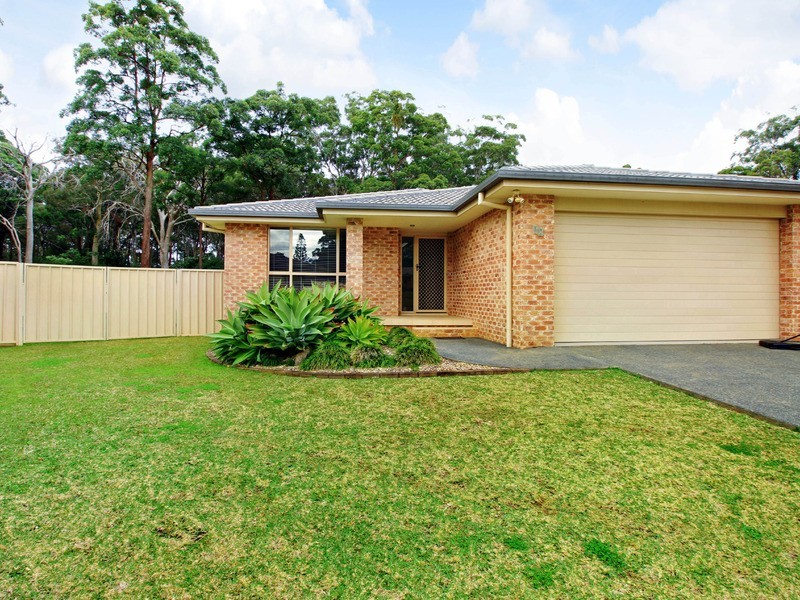 12 Lyrebird Place, Port Macquarie NSW 2444
