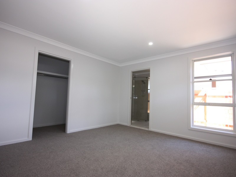2 Blue Wren Close, Port Macquarie NSW 2444