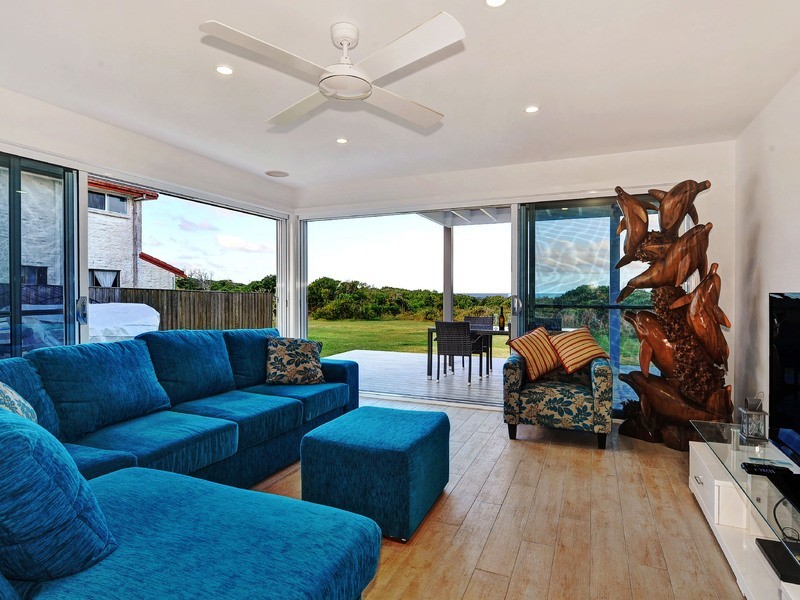 110 Chepana Street, Lake Cathie NSW 2445