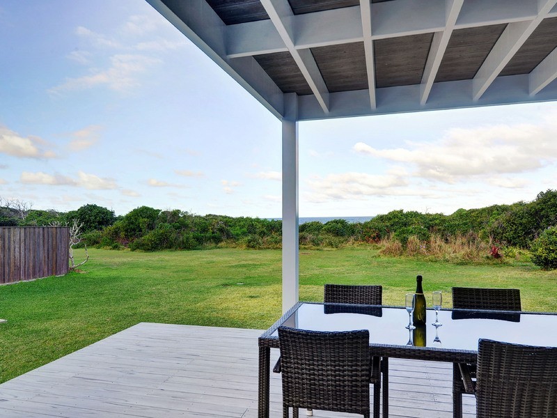 110 Chepana Street, Lake Cathie NSW 2445