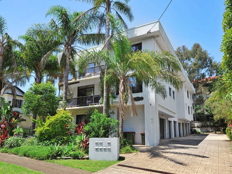 2/4  Surf Street, Port Macquarie NSW 2444