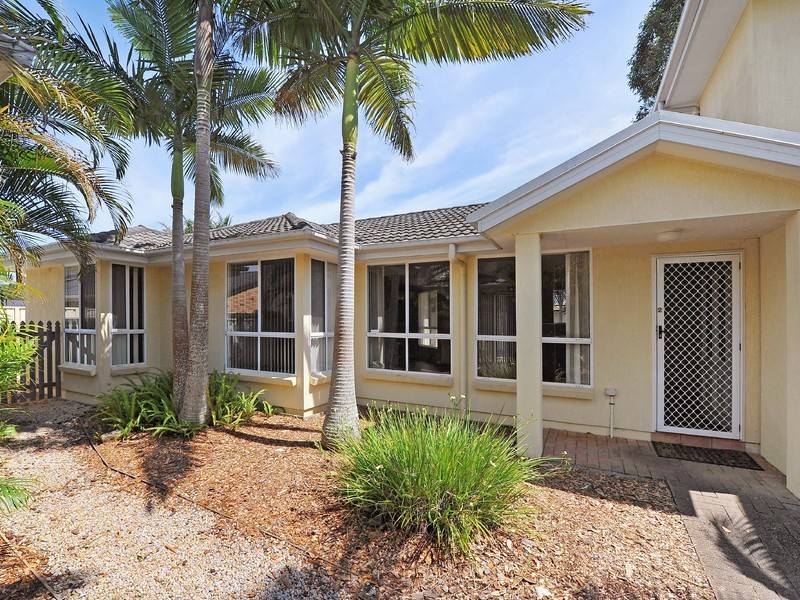 2/60 Greenmeadows Drive, Port Macquarie NSW 2444