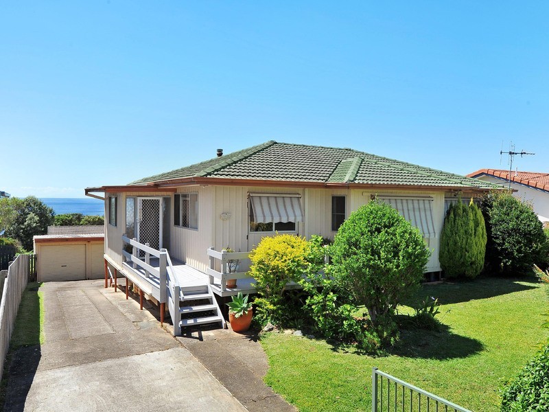 1528 Ocean Drive, Lake Cathie NSW 2445