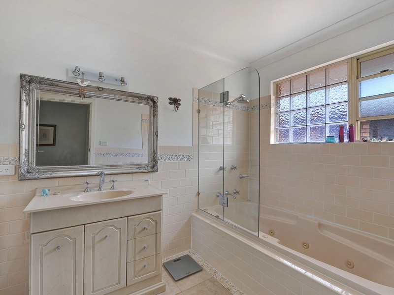 37 Bellevue Drive, Port Macquarie NSW 2444