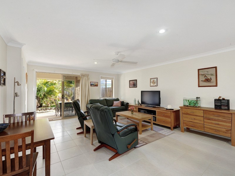 2/61 Currawong Drive, Port Macquarie NSW 2444
