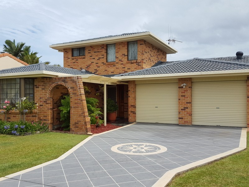 32 Laguna Place, Port Macquarie NSW 2444
