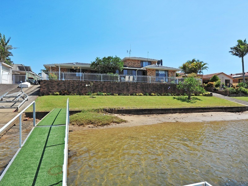 32 Laguna Place, Port Macquarie NSW 2444