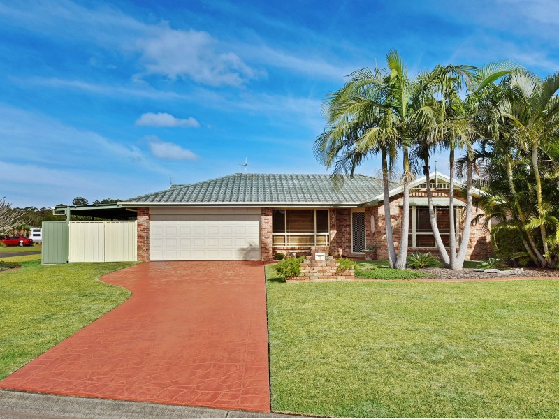 12 Yarra Avenue, Port Macquarie NSW 2444