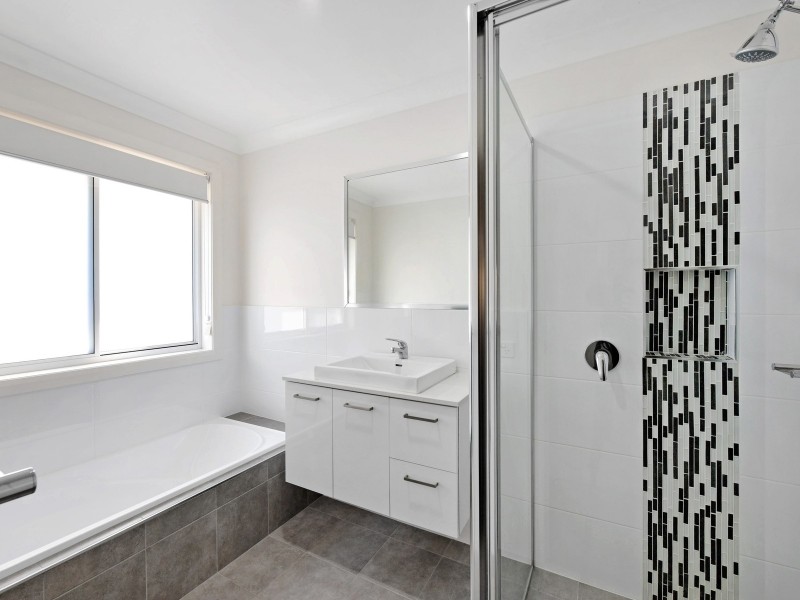 24 Yarralumla Parade, Port Macquarie NSW 2444