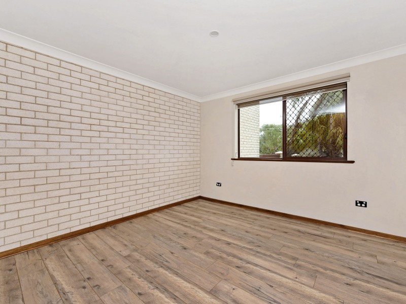 2/62 Vendul Crescent, Port Macquarie NSW 2444
