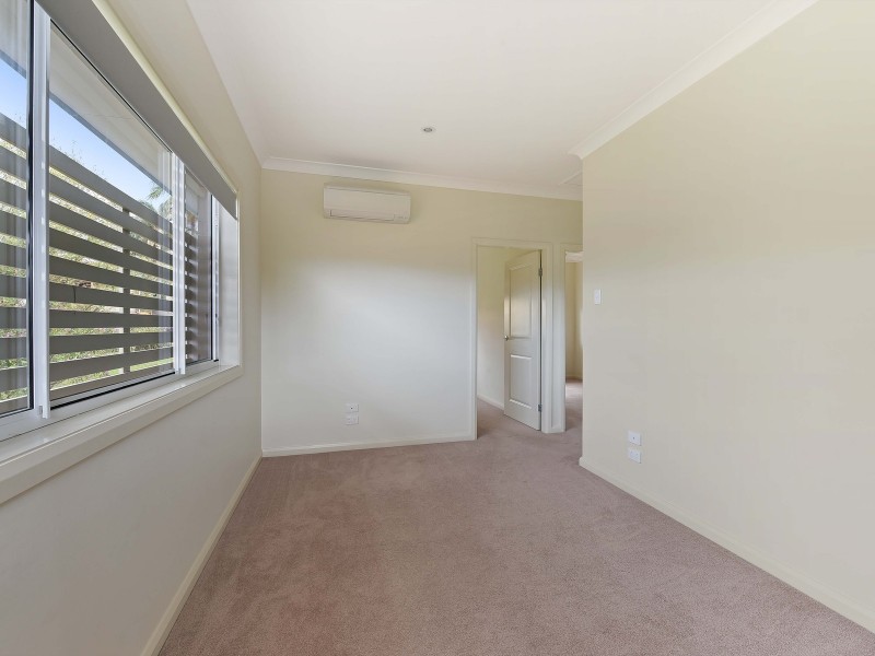 2/219 Matthew Flinders Drive, Port Macquarie NSW 2444