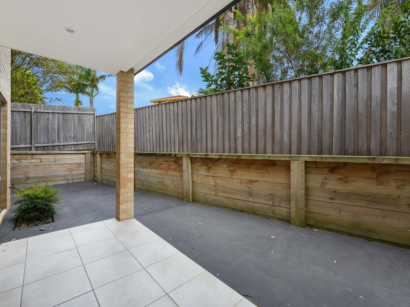 2/219 Matthew Flinders Drive, Port Macquarie NSW 2444