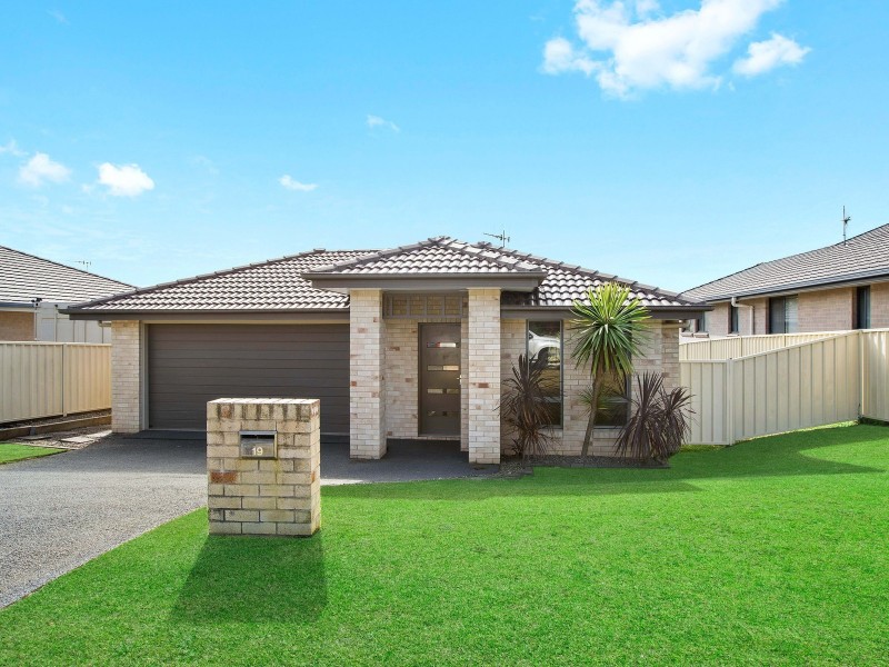 19 Friar Close, Port Macquarie NSW 2444