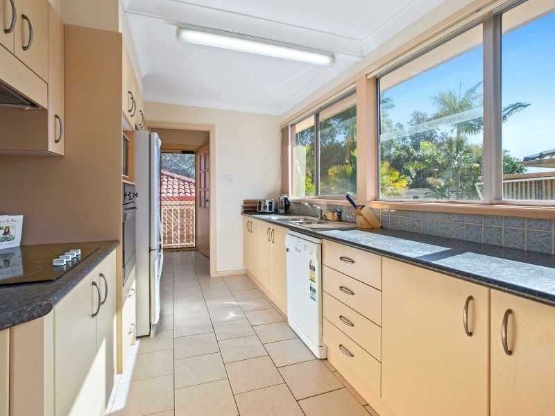 1/111 Lake Road, Port Macquarie NSW 2444