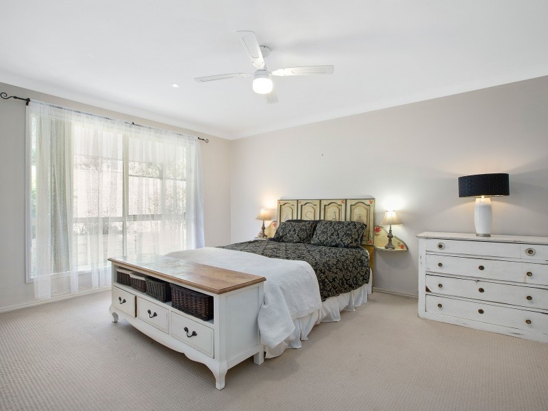 11 Fenton Drive, King Creek NSW 2446