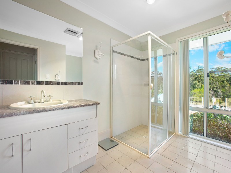 11 Fenton Drive, King Creek NSW 2446