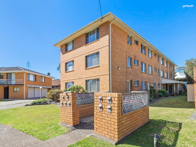 8/10 Mallawa Crescent, Port Macquarie NSW 2444