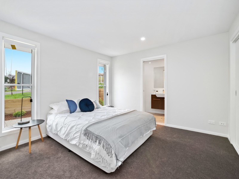 2/262 Crestwood Drive, Port Macquarie NSW 2444
