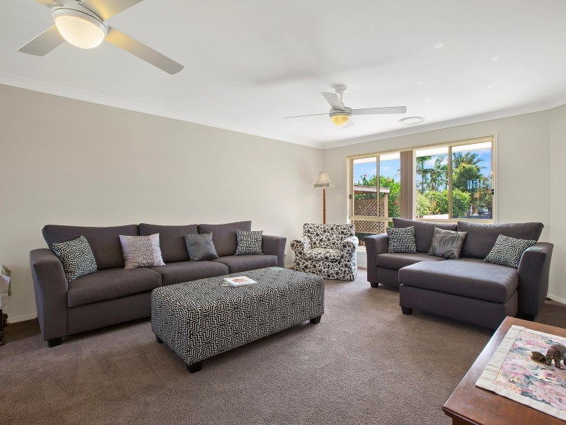 14 Abel Tasman Drive, Lake Cathie NSW 2445