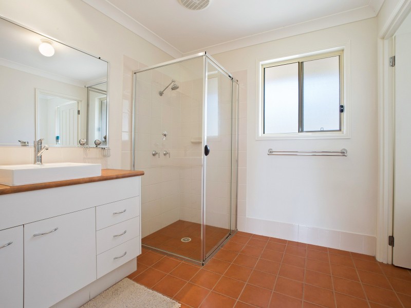 14 Abel Tasman Drive, Lake Cathie NSW 2445