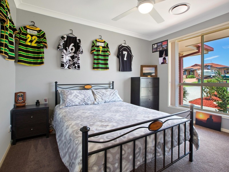 14 Abel Tasman Drive, Lake Cathie NSW 2445