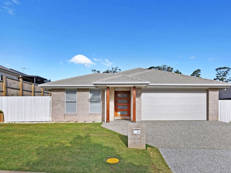 24 Yarralumla Parade, Port Macquarie NSW 2444
