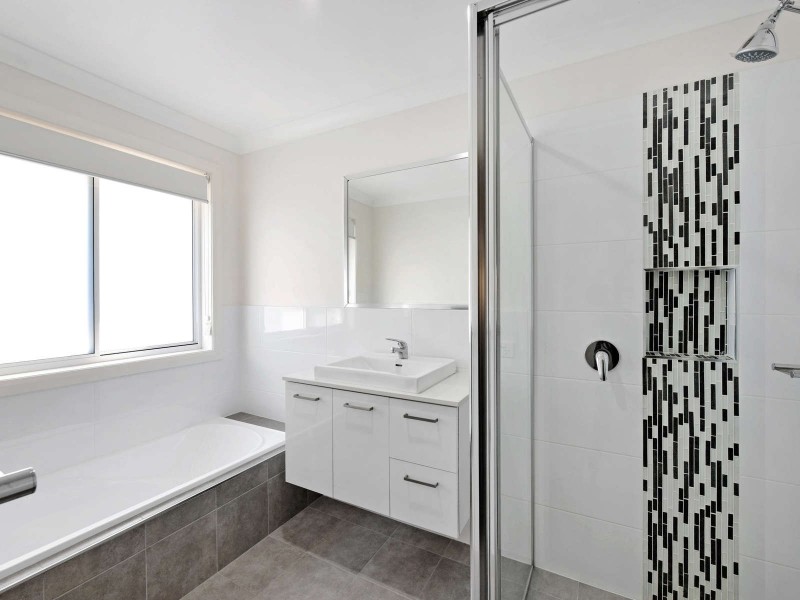 24 Yarralumla Parade, Port Macquarie NSW 2444
