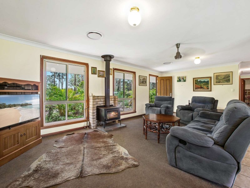 84 Moorside Drive, Telegraph Point NSW 2441