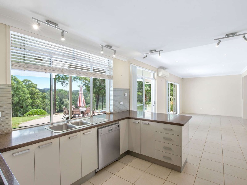 272 Lake Innes Drive, Lake Innes NSW 2446