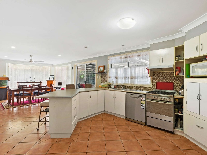 37 Yarra Avenue, Port Macquarie NSW 2444