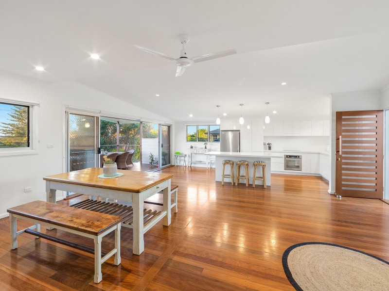 13 Kalang Street, Lake Cathie NSW 2445