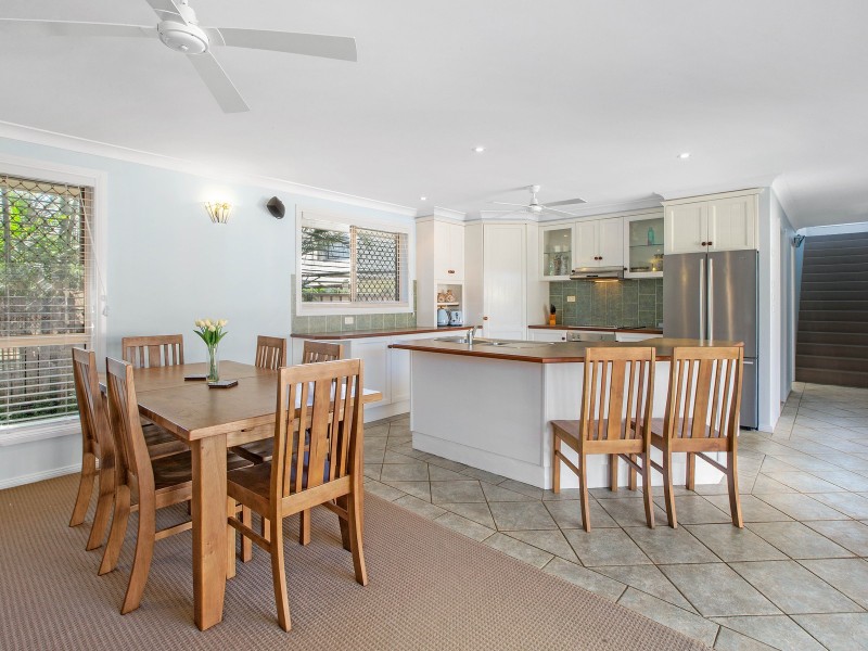 4 Boomerang Street, Lake Cathie NSW 2445