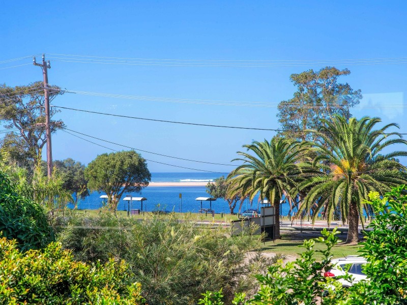 4 Boomerang Street, Lake Cathie NSW 2445