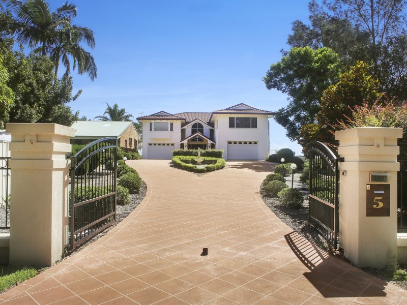 5 Riverside Drive, Port Macquarie NSW 2444