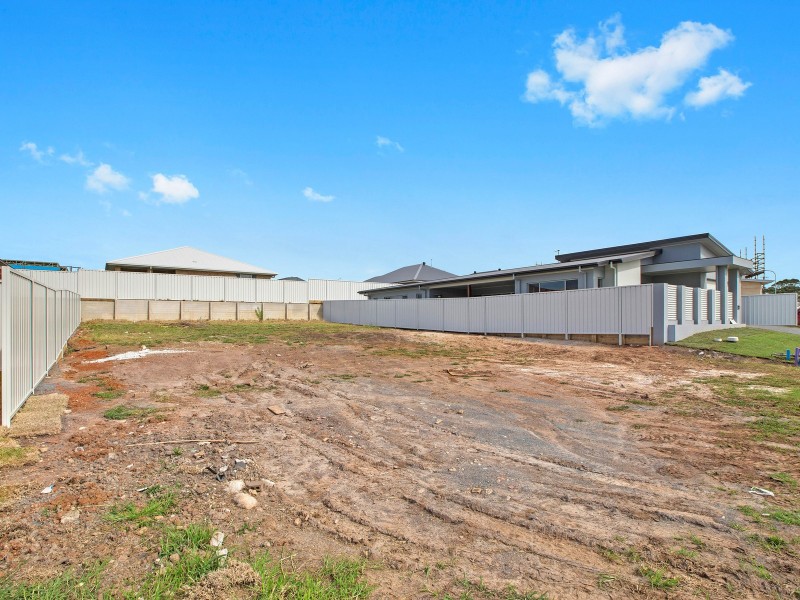 15 Summer Circuit, Lake Cathie NSW 2445