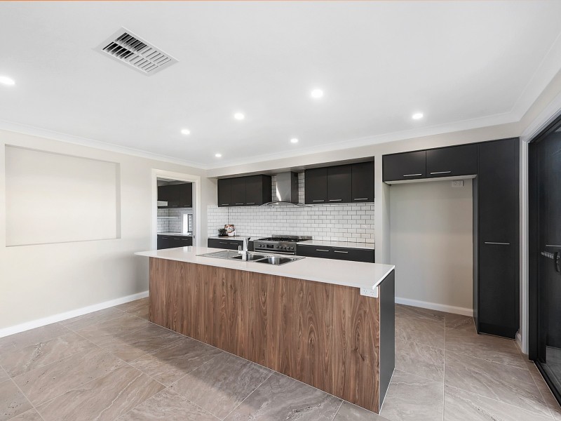 10 Shore Break Crescent, Lake Cathie NSW 2445