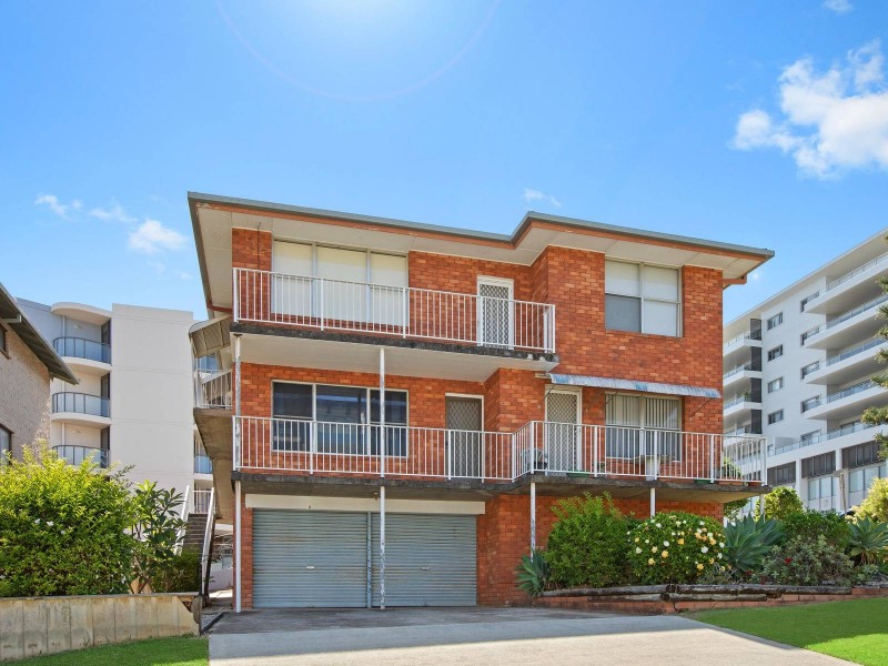 2/9 Clarence Street, Port Macquarie NSW 2444