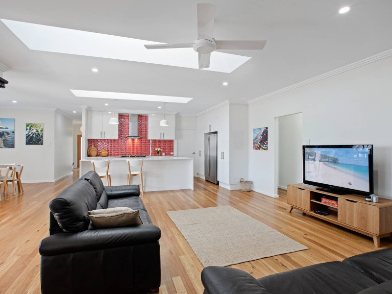 21 Waverley Glade, Port Macquarie NSW 2444