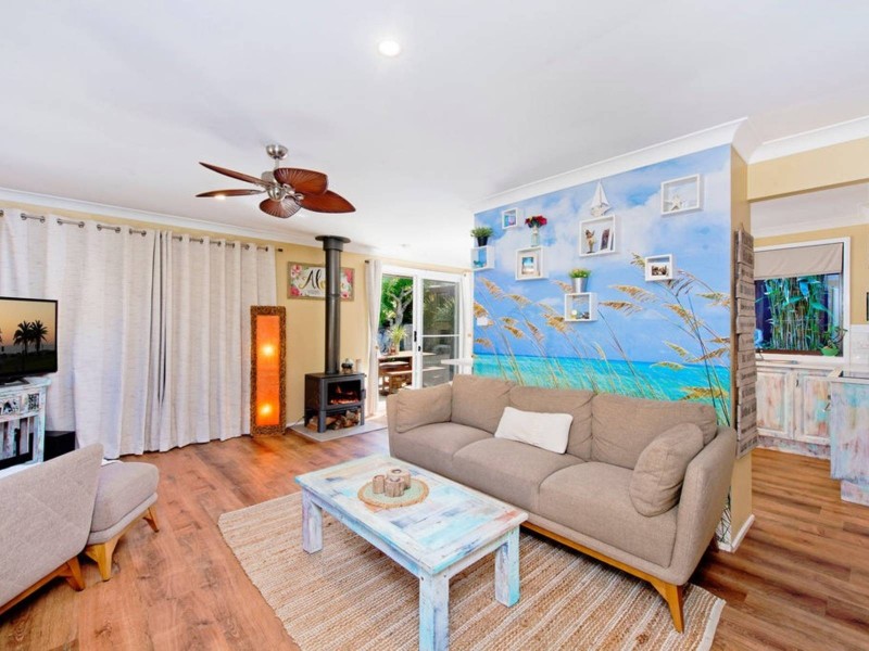1618A Ocean Drive, Lake Cathie NSW 2445