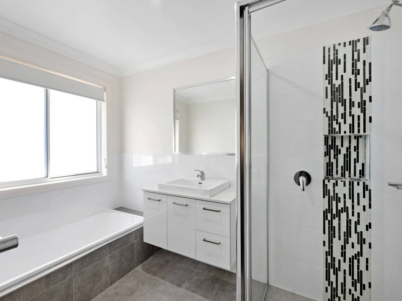 24 Yarralumla Parade, Port Macquarie NSW 2444