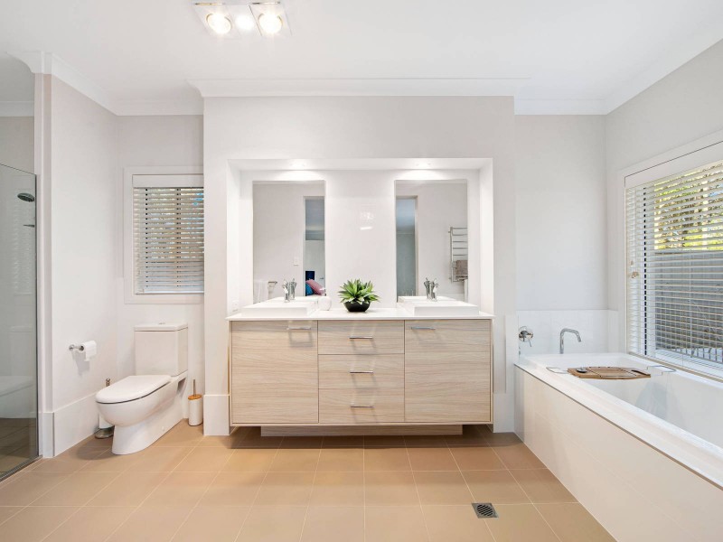 21 Manuka Parkway, King Creek NSW 2446