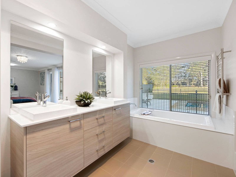 21 Manuka Parkway, King Creek NSW 2446