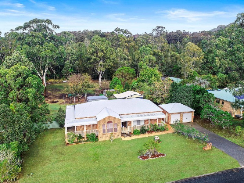 10 Springhill Place, Lake Cathie NSW 2445