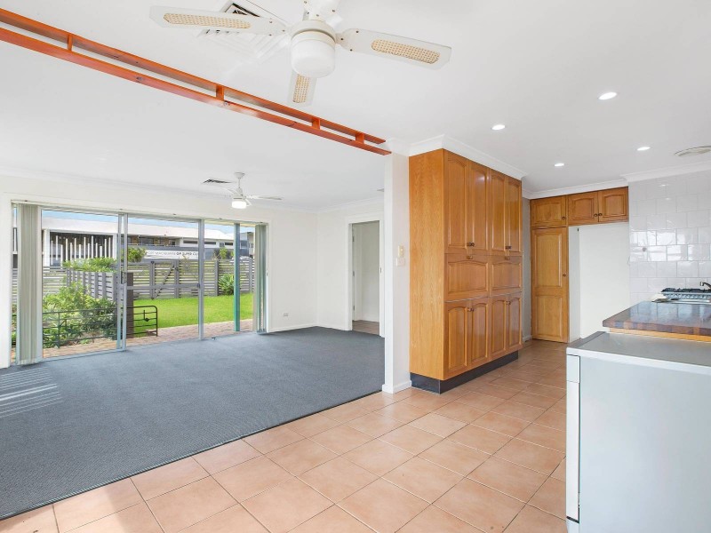 37 Clifton Drive, Port Macquarie NSW 2444