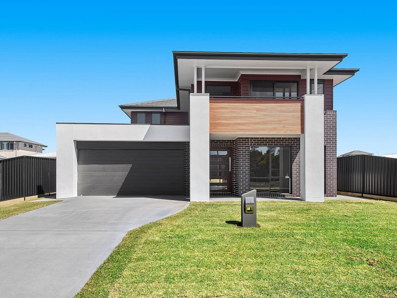 10 Shore Break Crescent, Lake Cathie NSW 2445