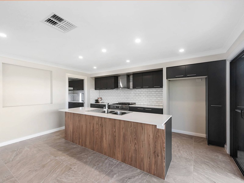10 Shore Break Crescent, Lake Cathie NSW 2445