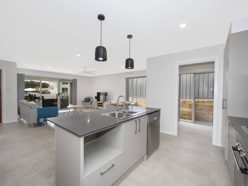 2 Rafael Crescent, Port Macquarie NSW 2444