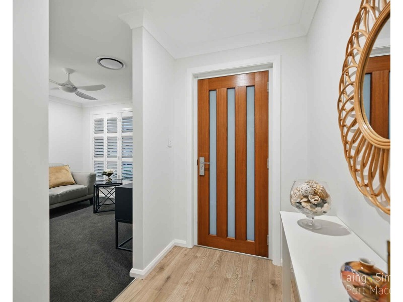 11 Shore Break Crescent, Lake Cathie NSW 2445