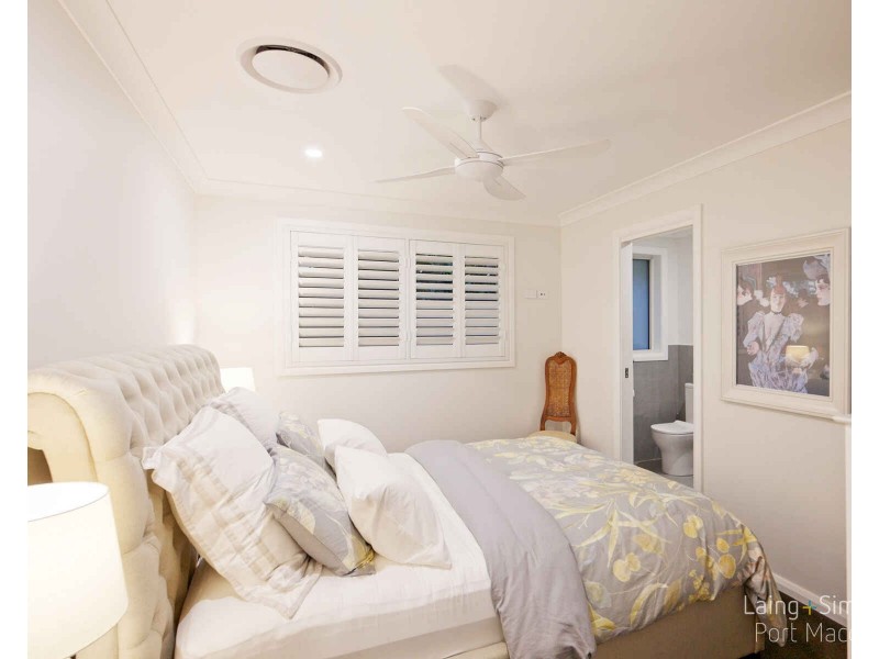 11 Shore Break Crescent, Lake Cathie NSW 2445