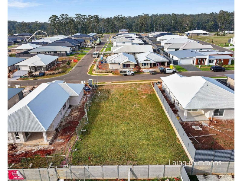 10 Pepperberry Parade, Thrumster NSW 2444